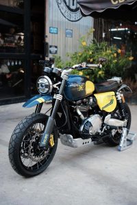 Triumph Thruxton CBC WorkShop 2 1 min