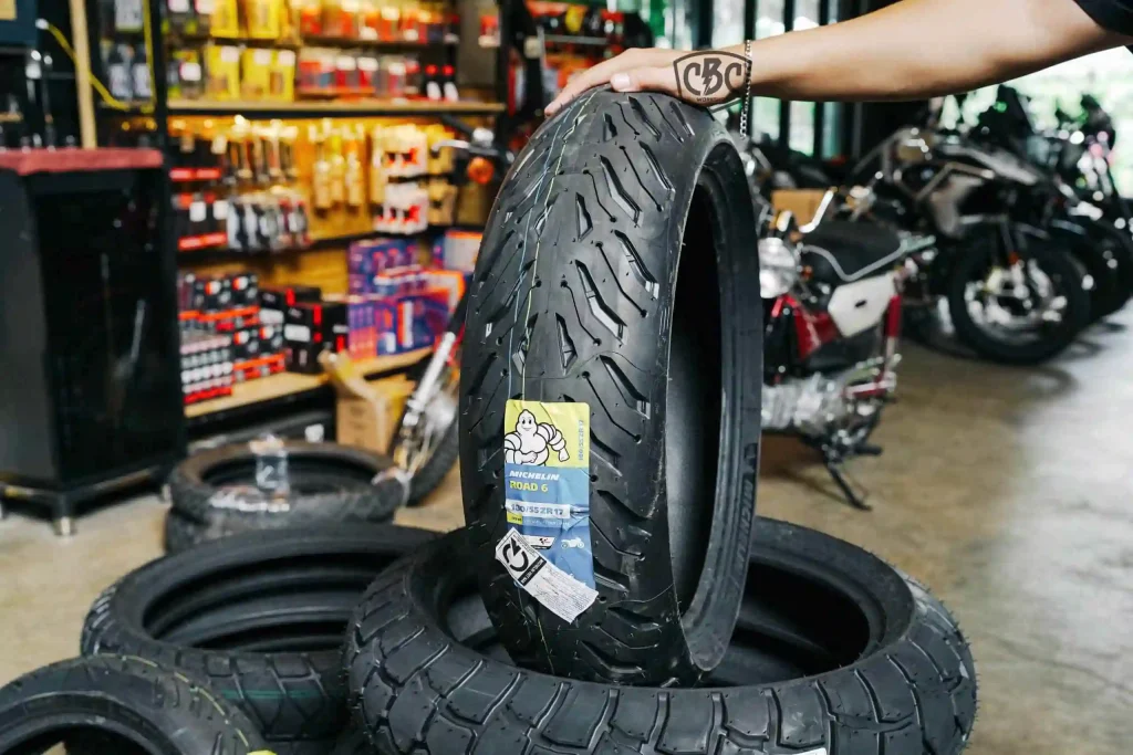 Vỏ Michelin Road 6 size 180/55-17